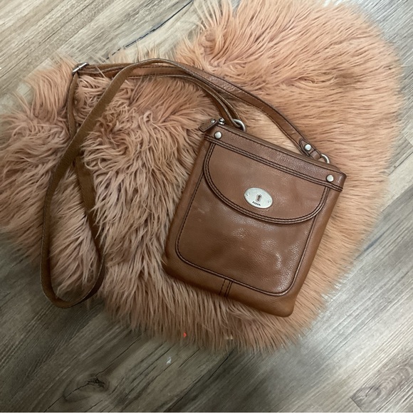 Fossil Brown Genuine Leather Crossbody Bag - Picture 2 of 9